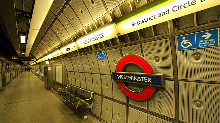 270個車站將全面停擺！13年來倫敦地鐵最大罷工