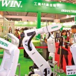 陸機器人急行軍　台灣工業電腦抓得住 中國版的工業4.0啟動　十年商機大