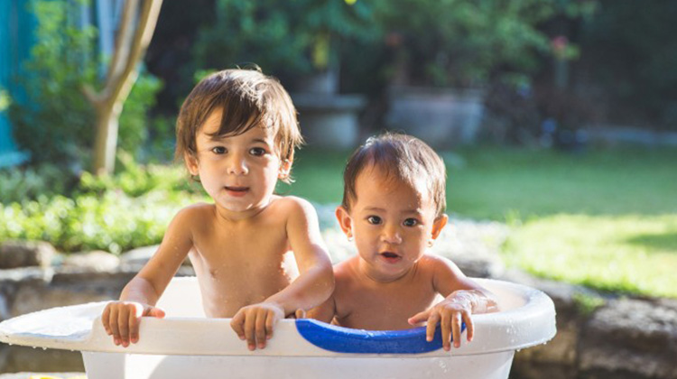 家長可以和孩子一起洗澡到幾歲？