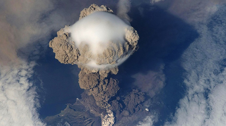 為了你的閱讀興趣，最近新分析了幾個世紀的火山死亡統計資料