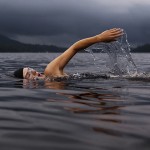 冷水游泳有助於治療憂鬱症嗎?