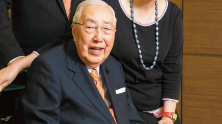 96歲榮鴻慶的養生祕方