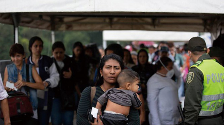 全球犯罪率最高、每天五千人離開這個國家 美洲基督徒動員幫助委內瑞拉難民