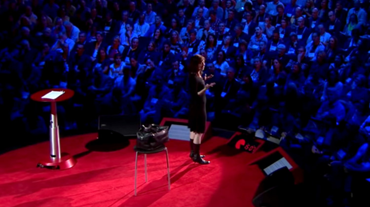 「讓我們脆弱的，也讓我們偉大。」精選 4 場「改變人生」的 TED 演講，發現自己意想不到的力量