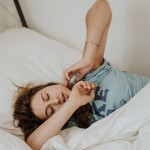 【翻來覆去睡不著？】研究：不同「睡衣材質」會影響入睡時間，最適睡眠室溫是 18 度