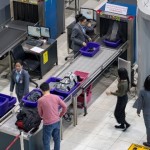 機場安檢設備會讓我們受到輻射的危害嗎？