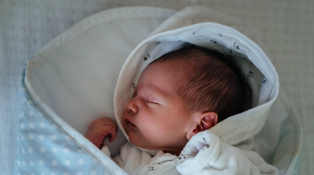 訓練寶寶睡過夜的7個秘訣