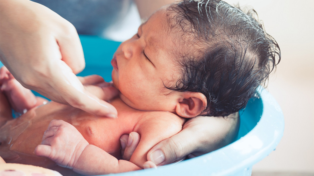 新生兒應多久洗一次澡？