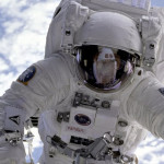 NASA與汰漬合作太空人衣物清潔方案