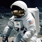 貝佐斯與馬斯克為月亮爭吵