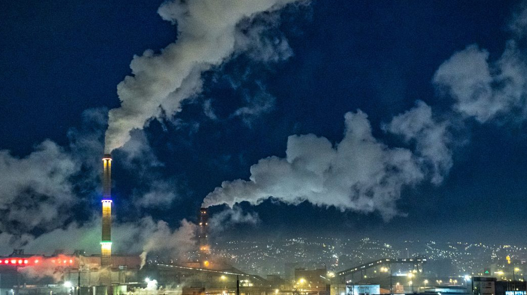 台灣沒能參與 COP26 氣候峰會，台積電等科技龍頭靠自己減碳，擠進綠色供應鏈！