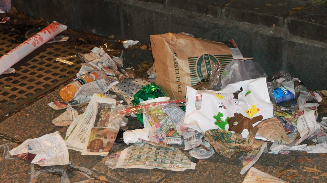 「這是誰丟的垃圾？」這款 app 邀請「垃圾魔人」上傳垃圾大數據，還來乾淨城市