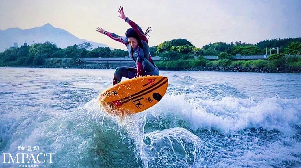 台灣之光！43歲「台灣快艇衝浪女神」世界排名第一 陳美彤：感謝神讓她從未想過放棄