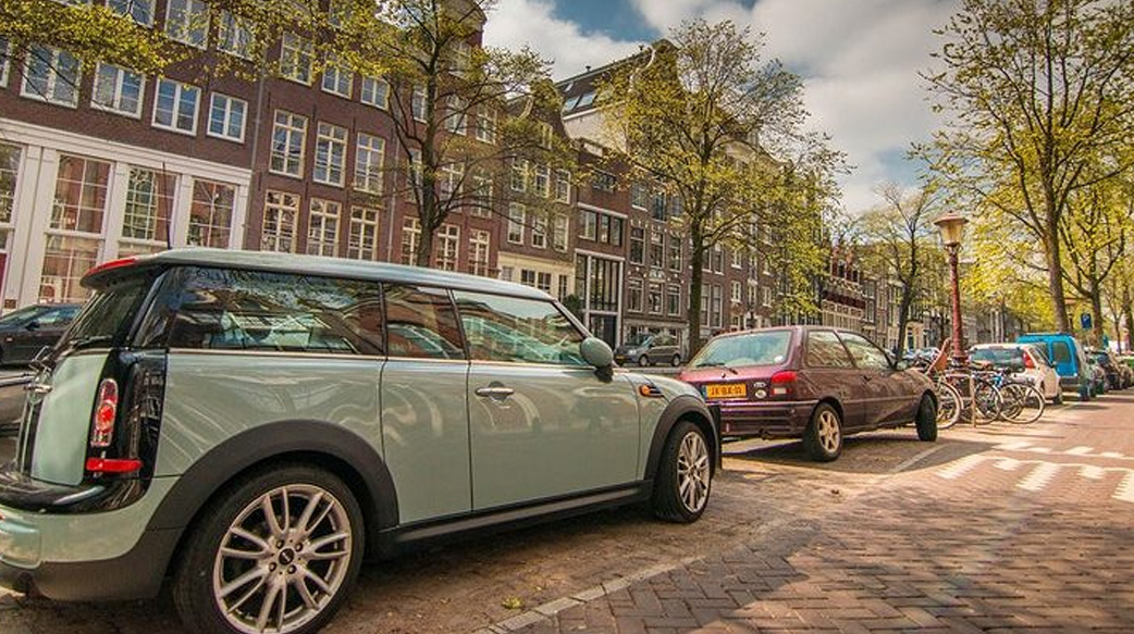 歐洲城市誰端出的「減車」政策最厲害？荷蘭烏得勒支市會幫買單大眾運輸通行證