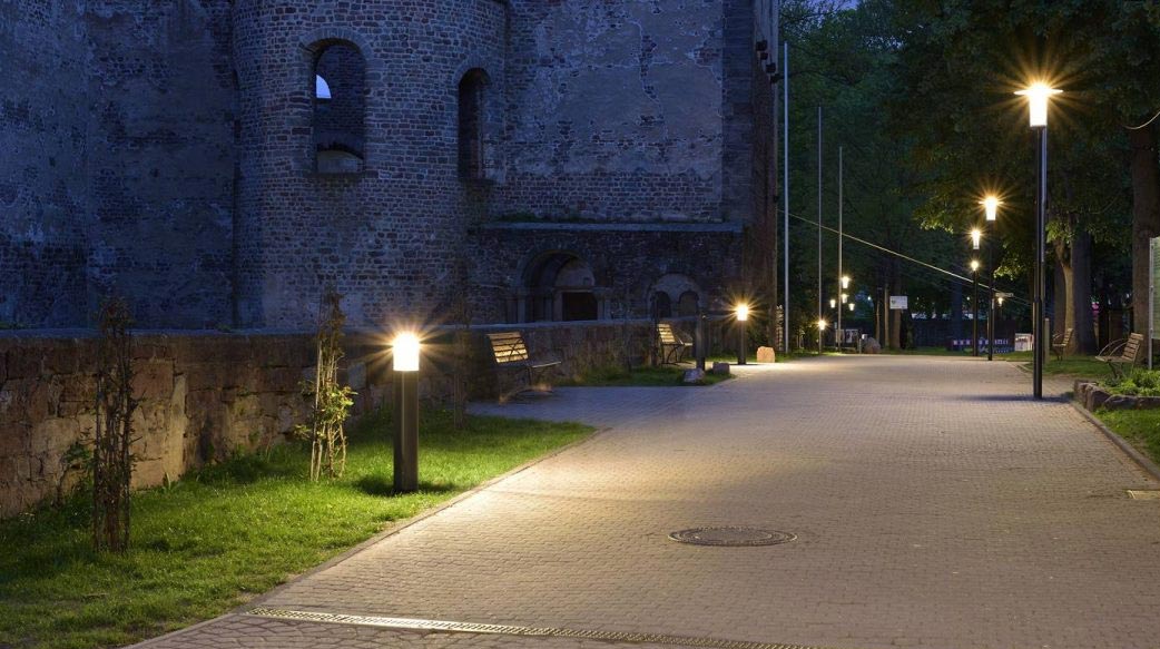 【智慧城市新面貌】德國小鎮讓居民自己用 APP 管理路燈，為城市節省下 90% 的能源消耗