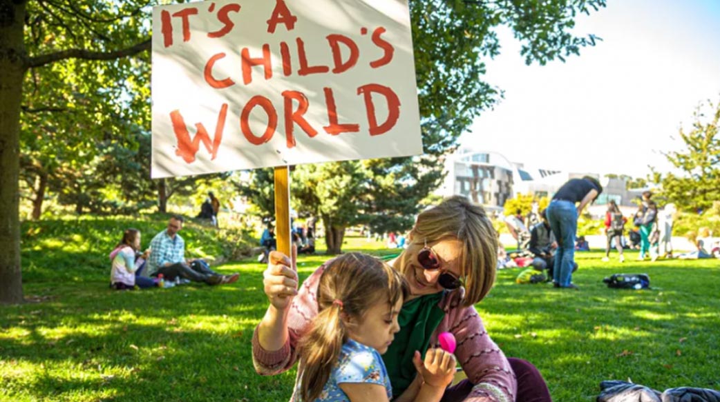 「沒有未來，沒有孩子」！線上調查 31 國，年輕世代對極端氣候最焦慮，甚至拒絕生育