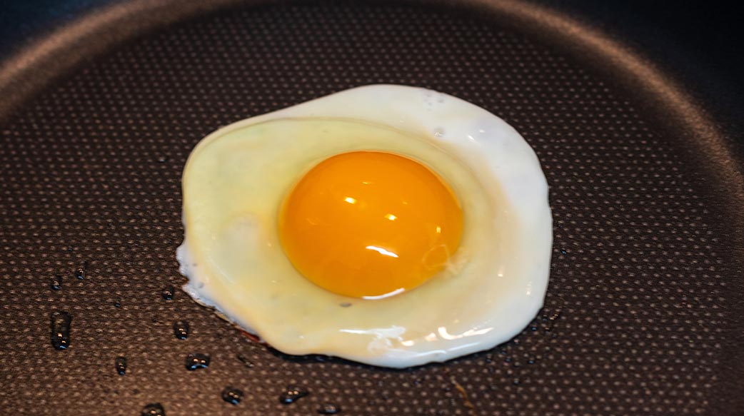 半熟蛋有礙健康，小心遭到沙門氏桿菌感染