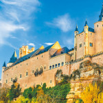 西班牙塞哥維亞城世界遺產巡禮　一窺大航海時代的投資女王城堡