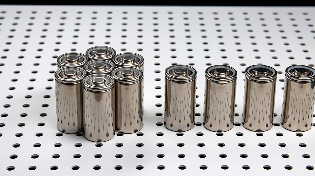 電池 容量 細胞 收費 當前 電動 電動 電力 電子 能源 設備 高 行業 金屬 金屬的 包 功率 鋼 存儲 供應 技術 伏特 電壓 伏