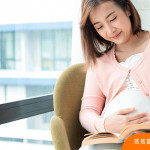 孕期腹痛常見原因．初中後各不同，就醫評估2指標
