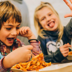 餐廳可以額外收取「孩子吵鬧費」嗎？