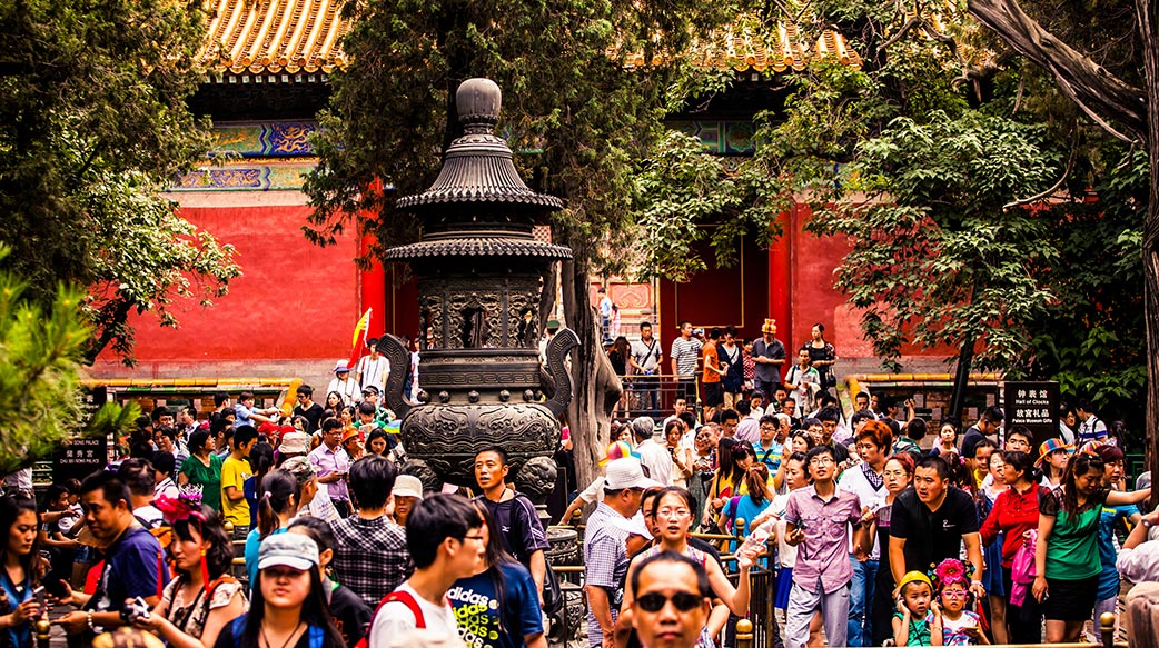中國外國遊客減少，內地旅遊正流行