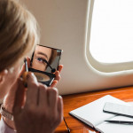 飛機上化妝直播成流行