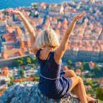 歐洲本地人開始抗議過度旅遊