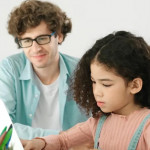 AI世代的孩子：人工智慧在年輕人生活中的潛在風險與挑戰