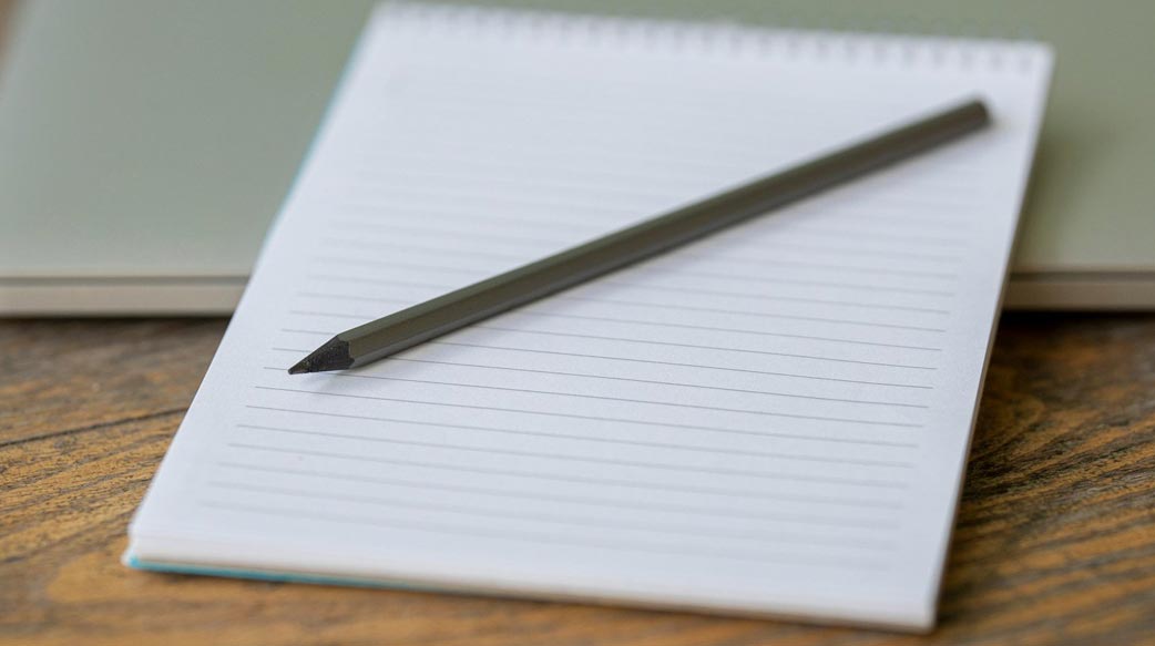 罕見倡議「回歸紙筆」！英國推韌性工程，要求企業備妥資安離線計畫