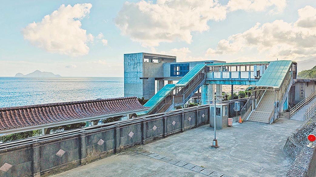 環著龜山島遊頭城小車站