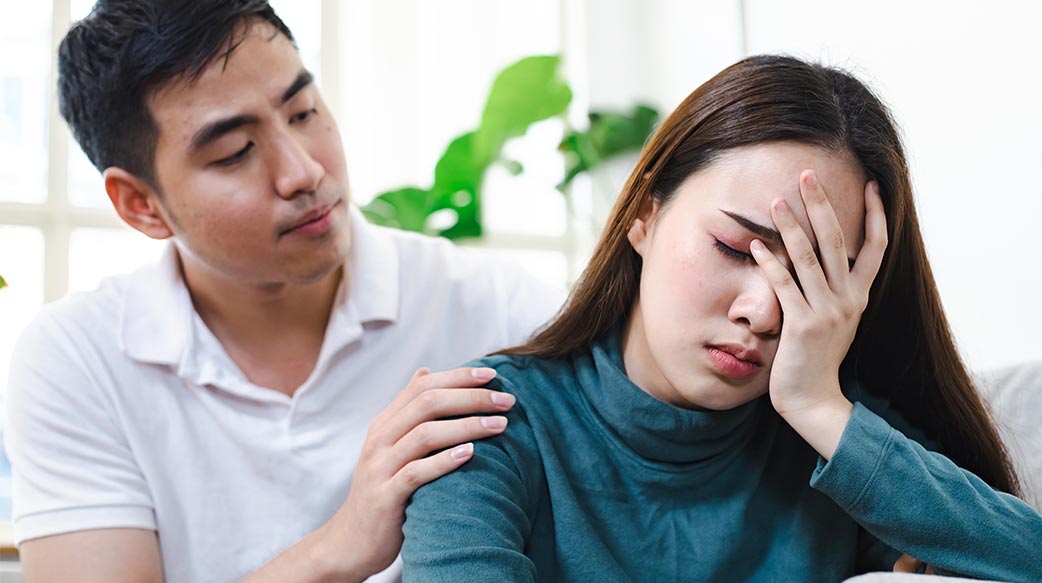 夫嚴格限制妻與男性接觸，判決離婚獲准