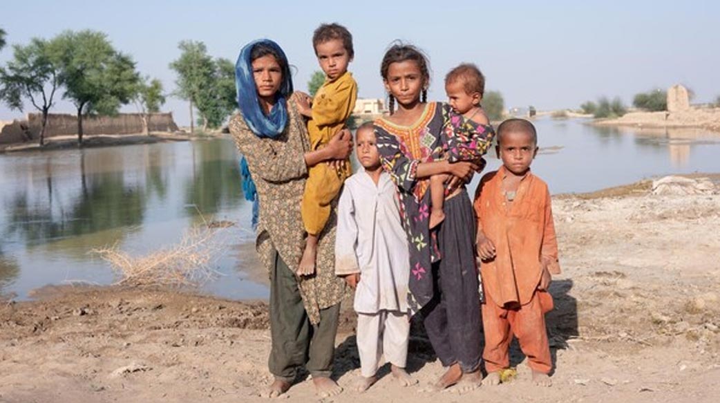 ECW 宣佈向巴基斯坦受洪水影響兒童捐贈 200 萬美元