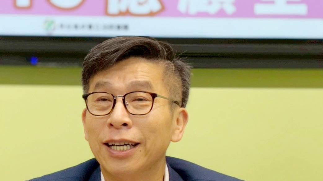 罷免糖衣又穿上