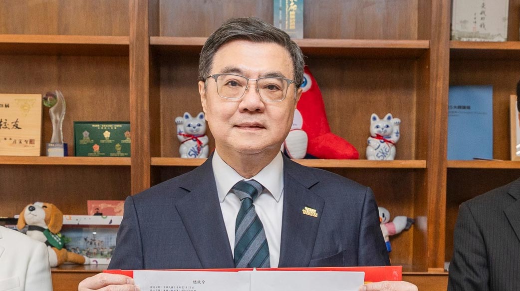 三讀法案行政院長似無「不副署權」