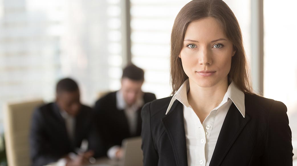 29歲女創業家，億萬富翁