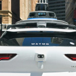 舊金山停電成自駕車「壓力測試」：Waymo 大規模停擺、Tesla 正常運行，技術路線差異被實戰放大