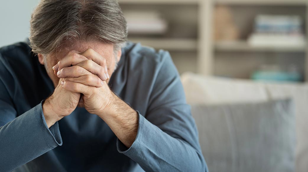 曾爺爺假失智？