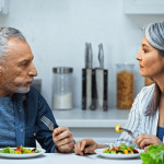 吃對食物，延緩大腦老化至少兩年