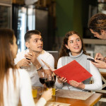 在紐約，餐廳訂位平台戰況空前