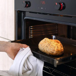 歐式麵包復熱超簡單，電鍋外鍋加水按鍵搞定了