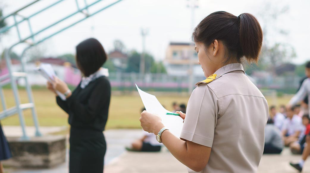 酌限學生人權給予教師管教權實為校園安全之關鍵