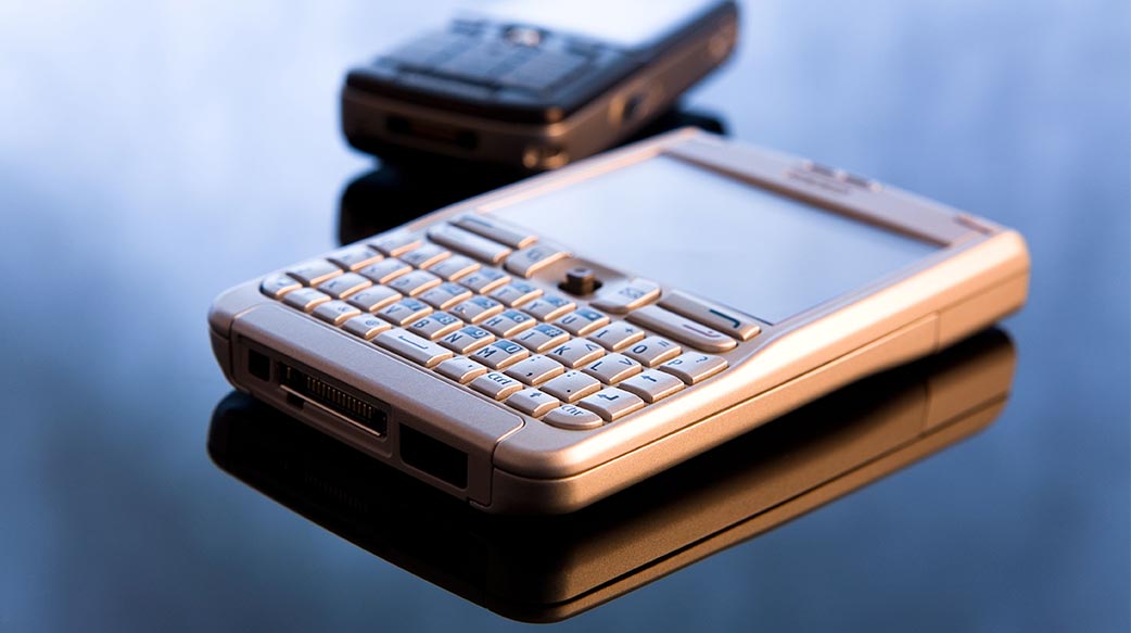 BlackBerry 懷舊風潮與新創崛起