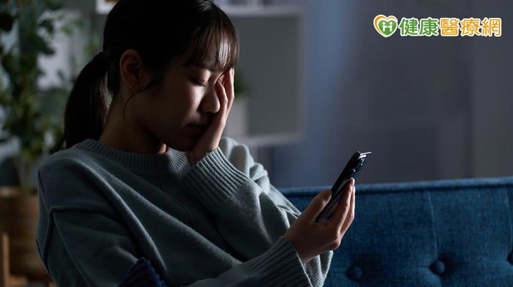 「追網紅學育兒」可能反成媽媽焦慮來源　專家揭內容同質化影響