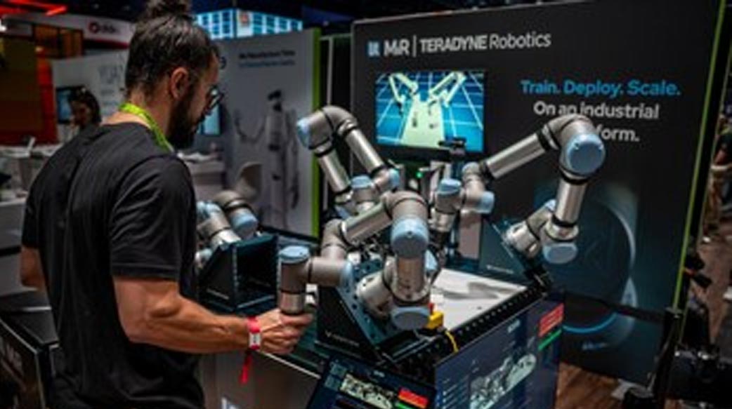 Universal Robots 和 Scale AI 聯合推出模仿學習系統，加速 AI 模型訓練，彌合「實驗室到工廠」的差距