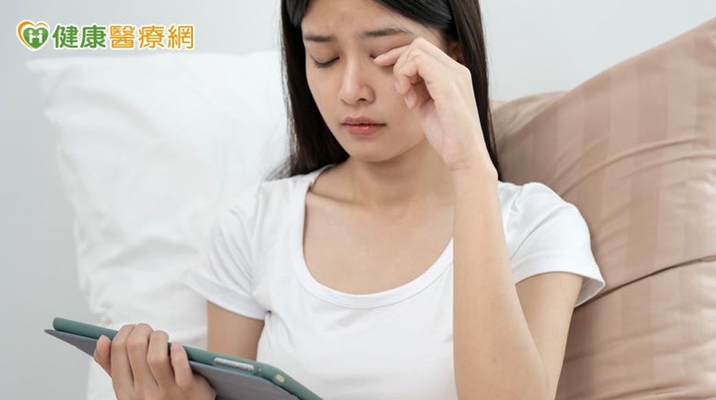 世界MS日警鐘響起！視力突失、腳麻　恐是「看不見的失能」警訊