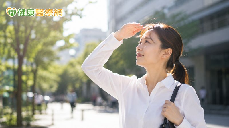 只談藍光還不夠？「複雜光源」成現代眼睛保養新課題