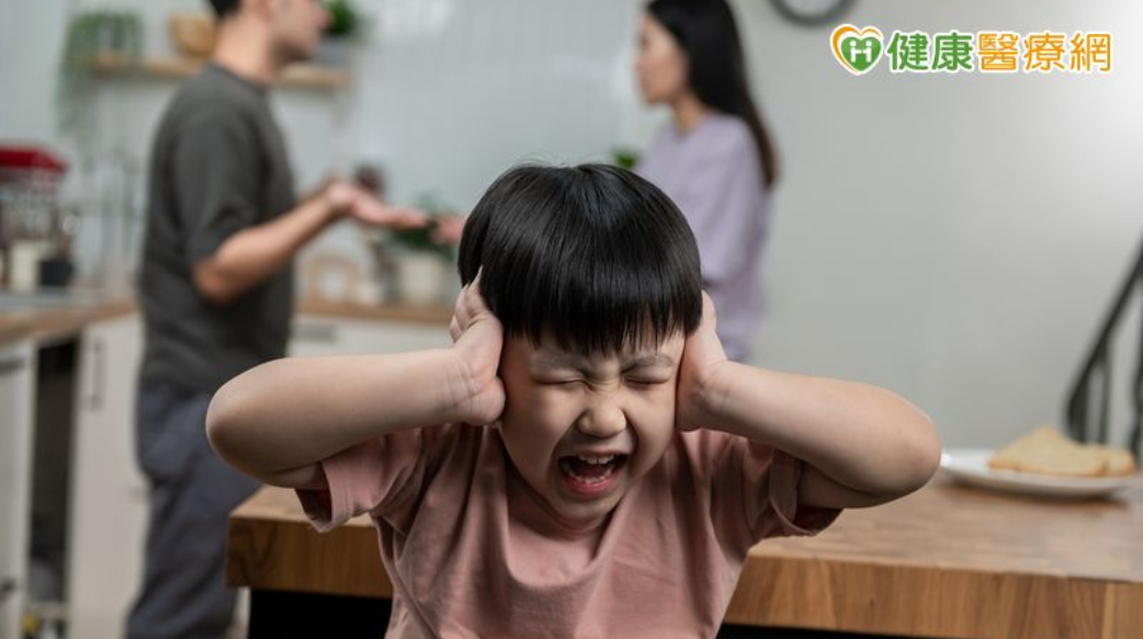 孩子為何想不開？日常家庭壓力恐是青少年自傷最關鍵原因