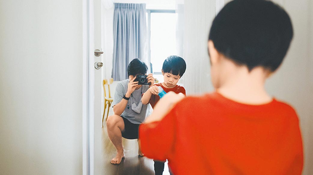 鏡子兩邊