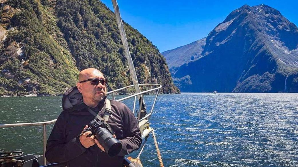 走出格框的職場管家 格子外面文化張家銘在雙職事奉的歸零與實踐